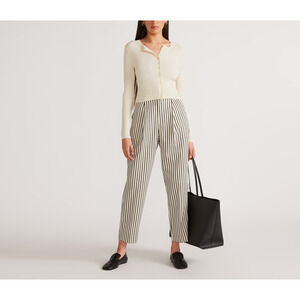 Everlane 'The Tencel Way' Black High Taper Pant Size 6